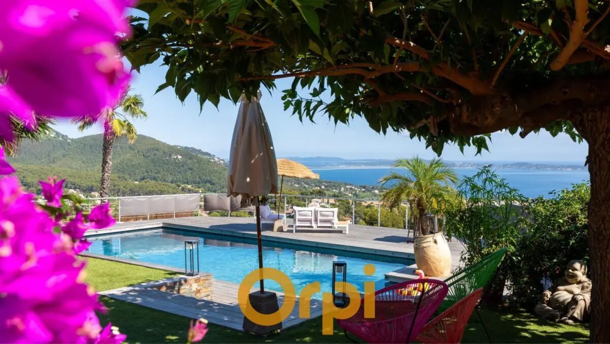 Maison à vendre, 254m², Carqueiranne