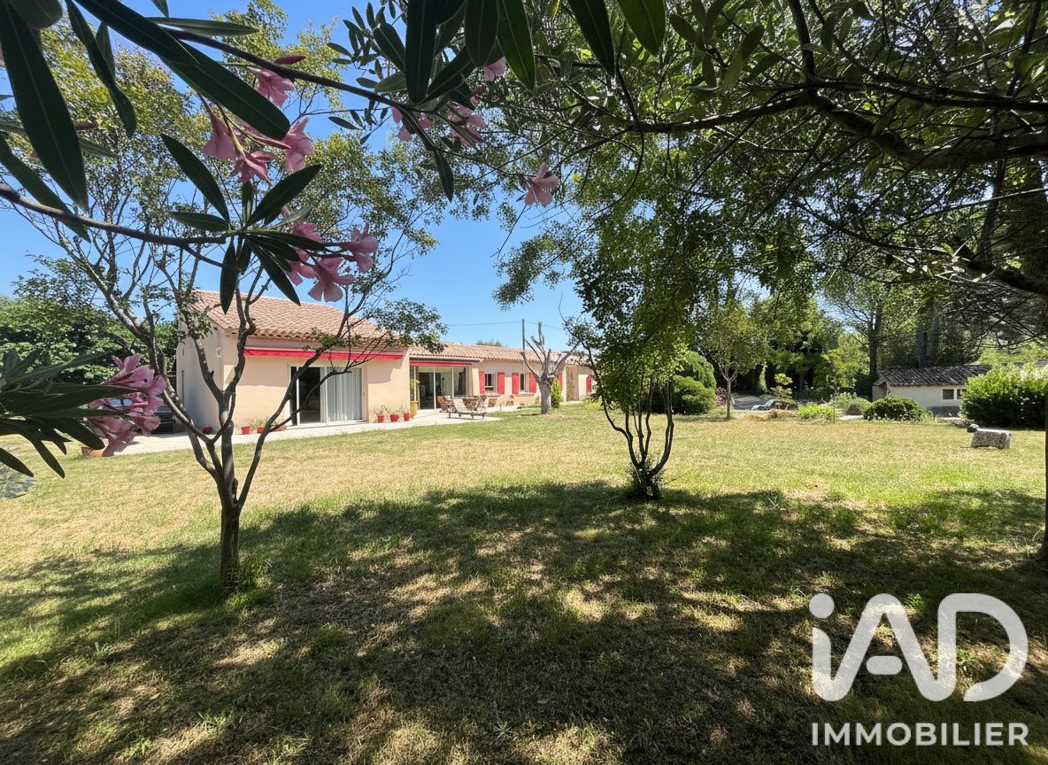 Maison à vendre, 303m², Tavel