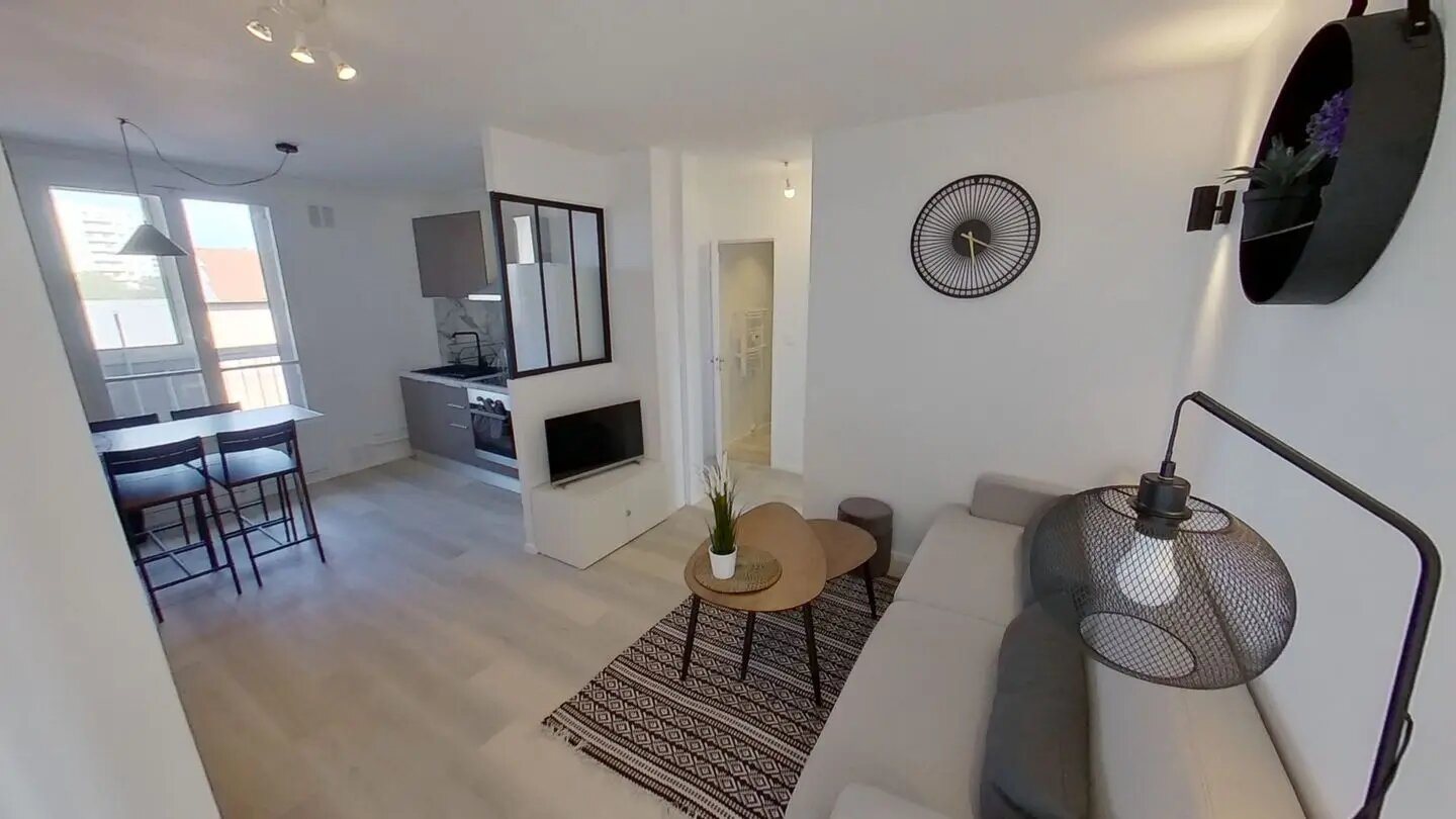 Appartement à louer, 70m², Vénissieux