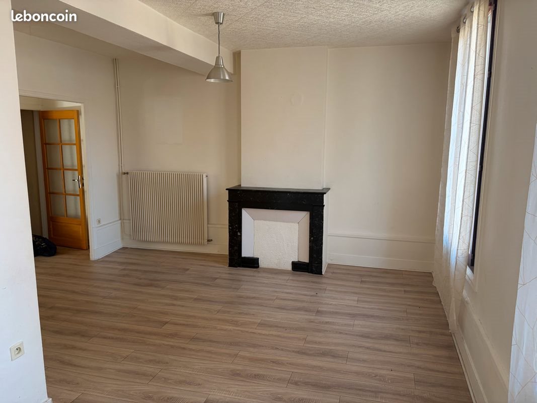 Appartement à louer, 84m², Saint-Just-Saint-Rambert