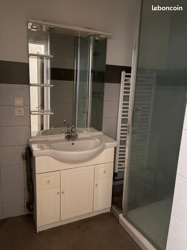 Appartement à louer, 84m², Saint-Just-Saint-Rambert