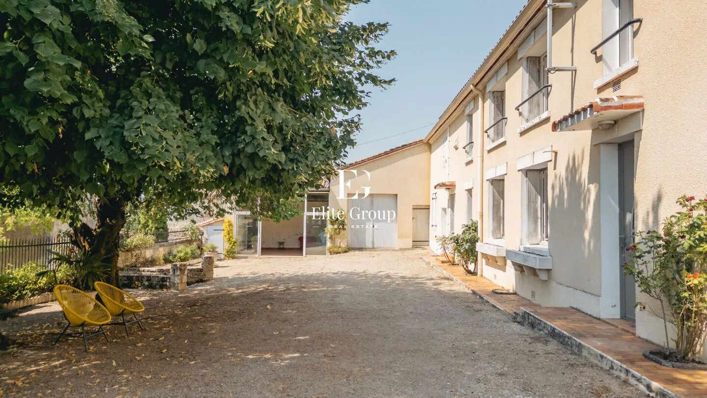 Maison à vendre, 185m², Sireuil