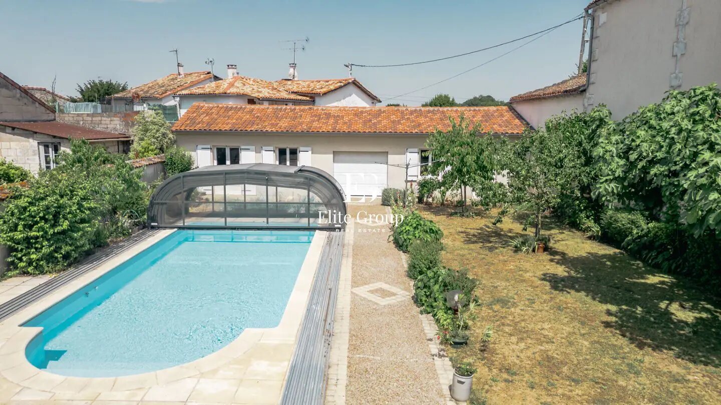 Maison à vendre, 265m², Châteauneuf-sur-Charente