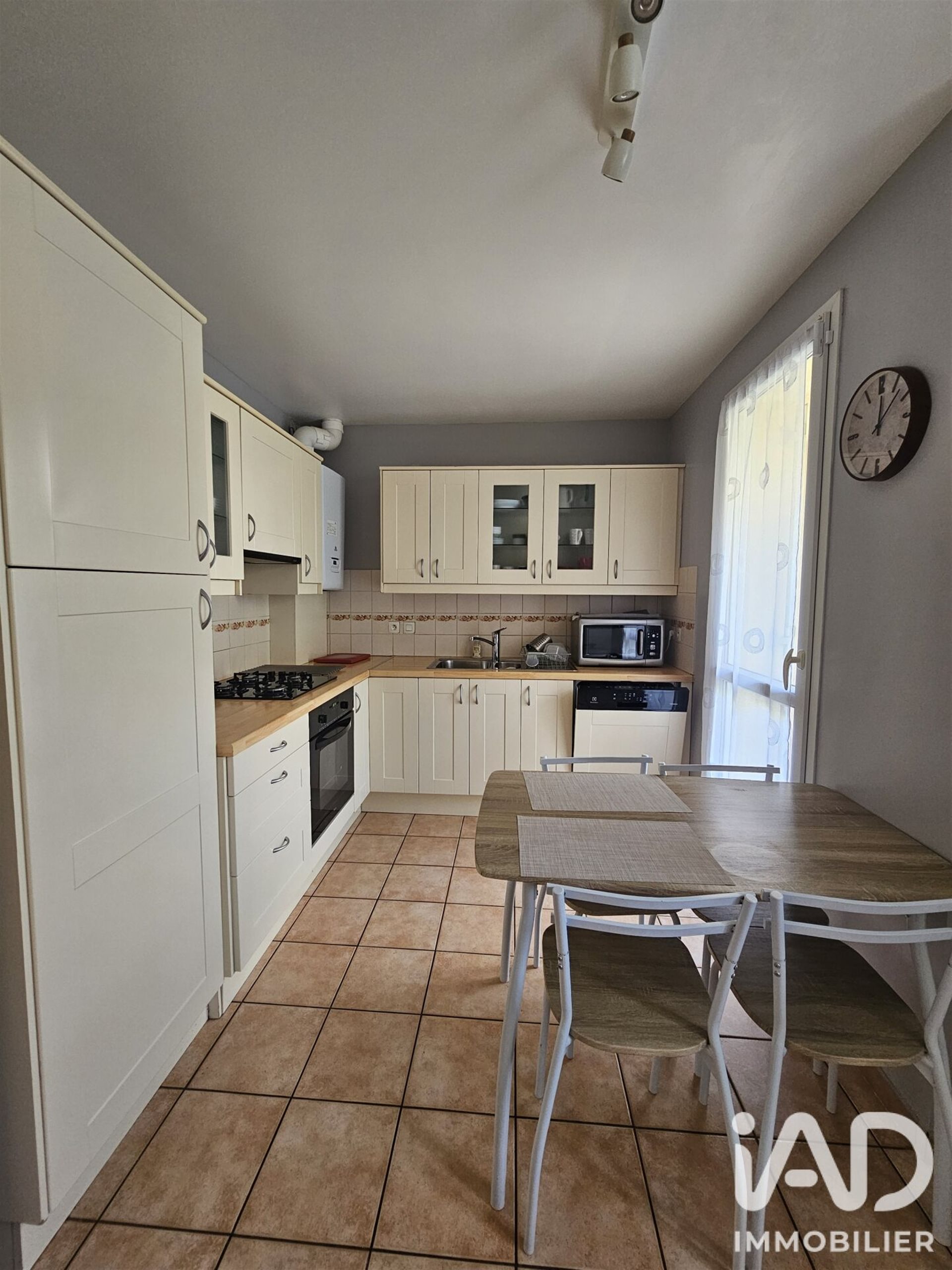 Maison à vendre, 92m², Emerainville