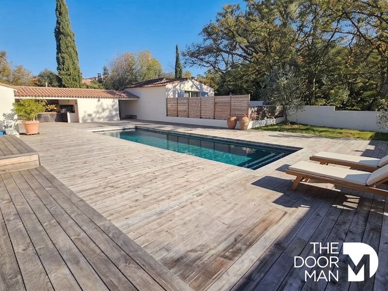 Maison à vendre, 550m², Flassans-sur-Issole
