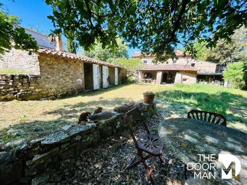Maison à vendre, 550m², Flassans-sur-Issole