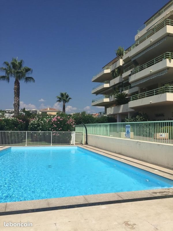 Appartement à louer, 60m², Antibes