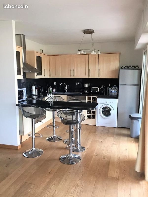 Appartement à louer, 60m², Antibes