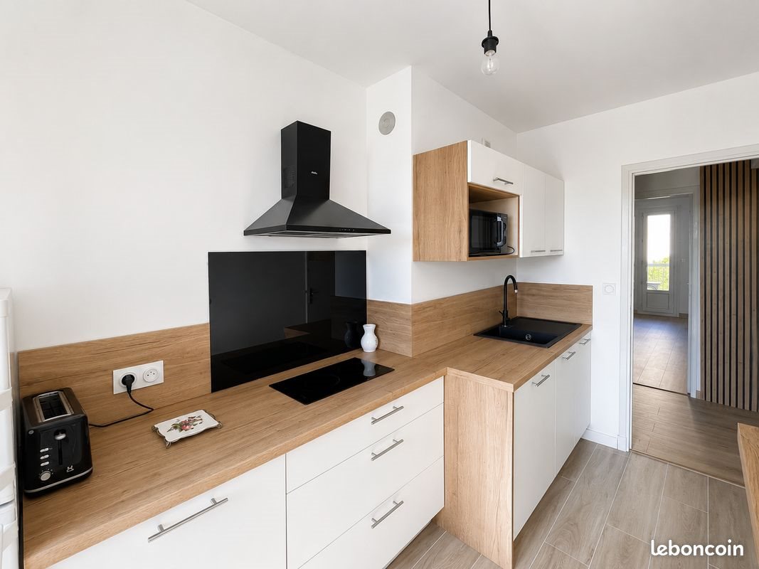 Appartement à louer, 65m², Antibes