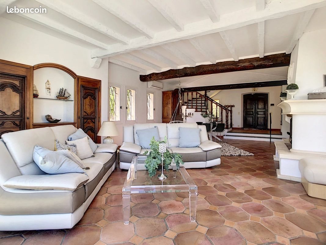 Maison à louer, 166m², Antibes