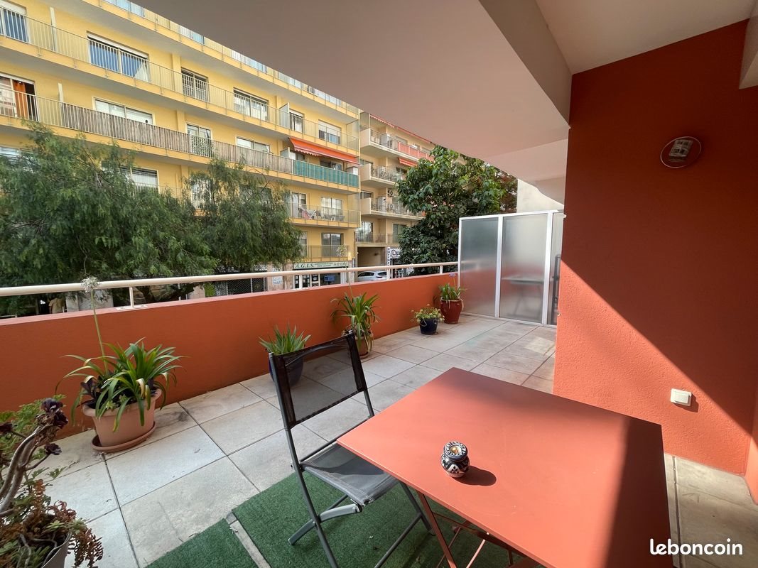 Appartement à louer, 30m², Antibes