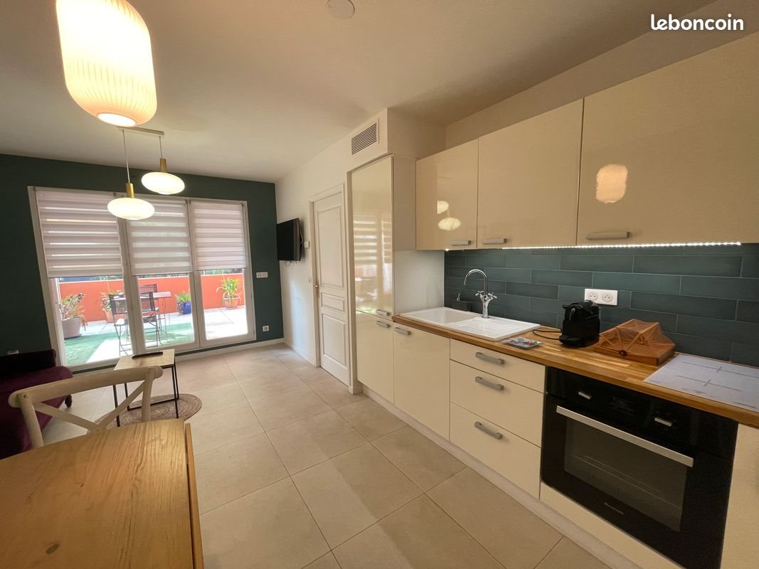 Appartement à louer, 30m², Antibes