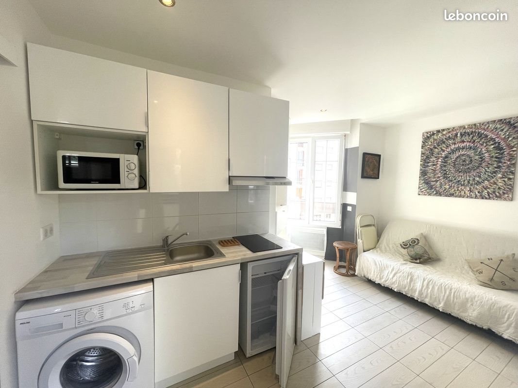 Appartement à louer, 16m², Antibes