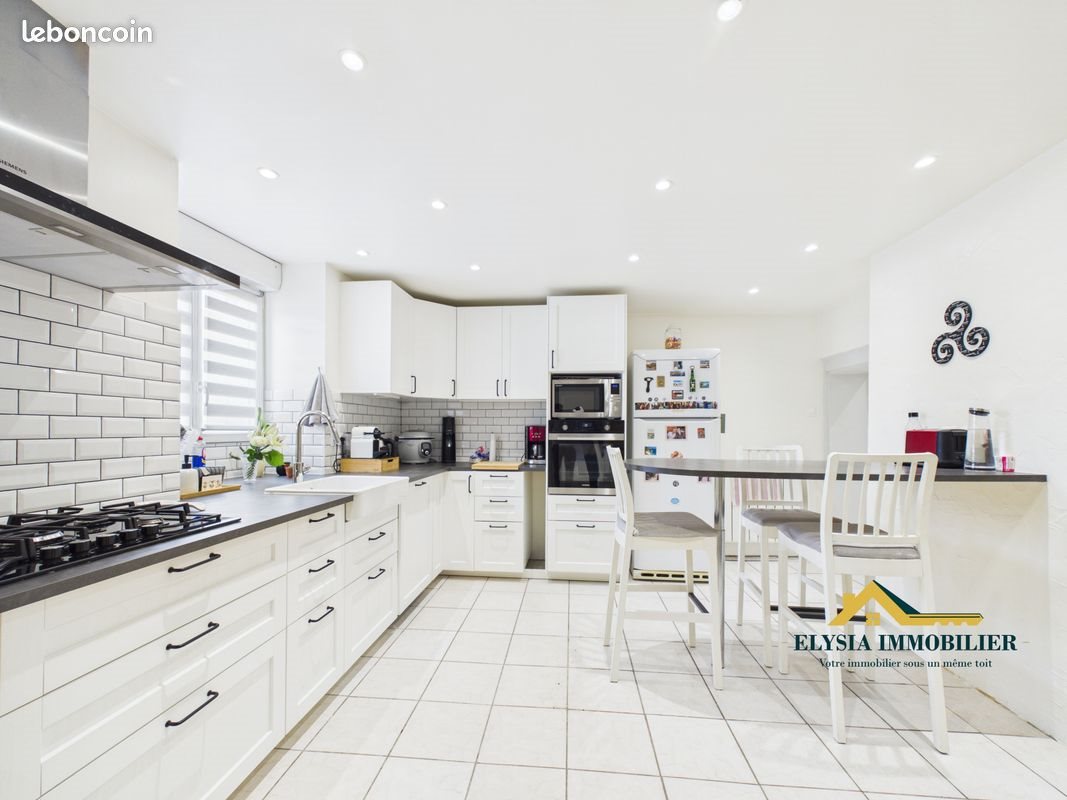 Maison à vendre, 174m², Chambley-Bussières