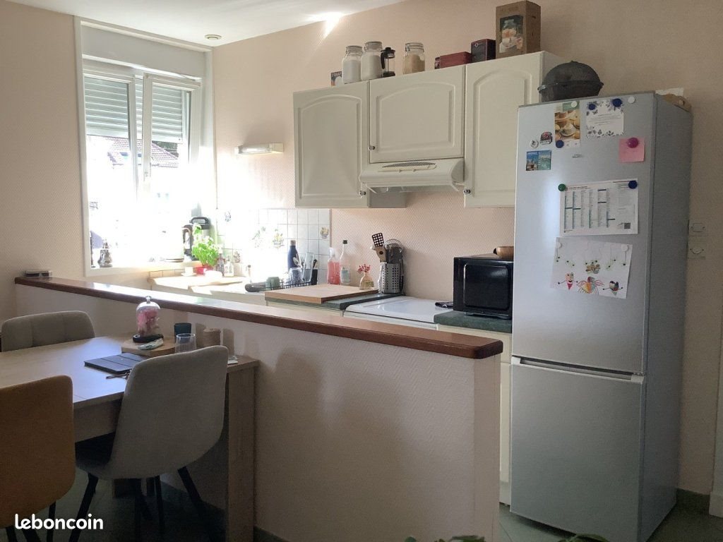 Appartement à louer, 60m², Provin