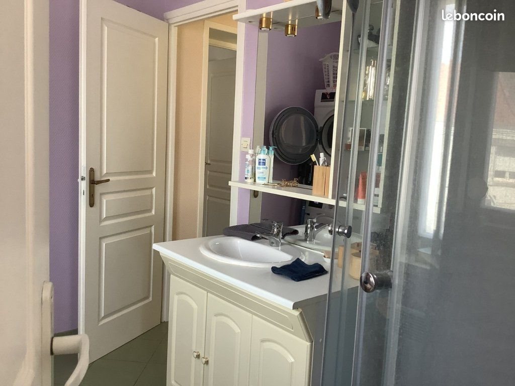 Appartement à louer, 60m², Provin
