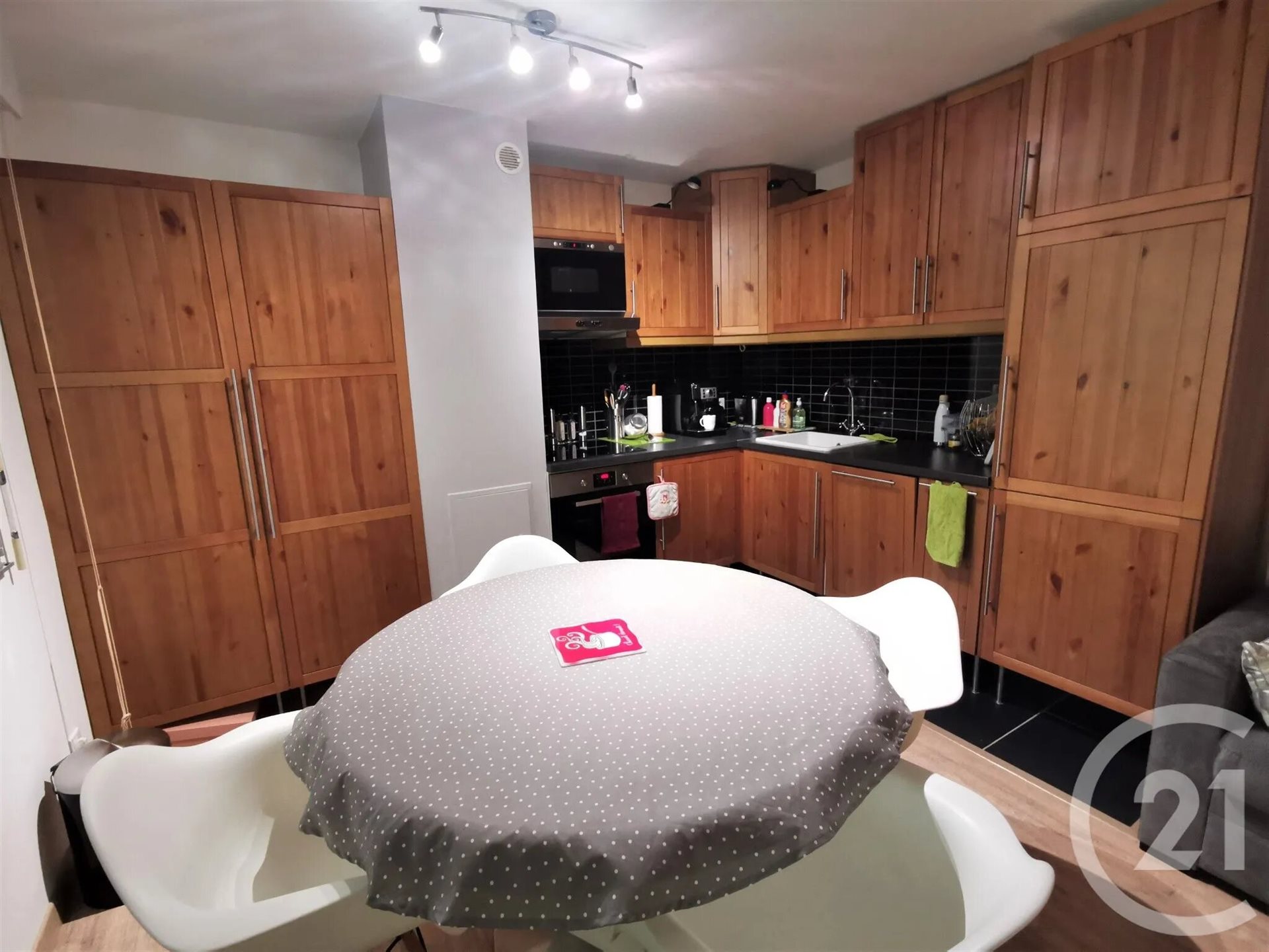 Appartement à louer, 41m², Courbevoie