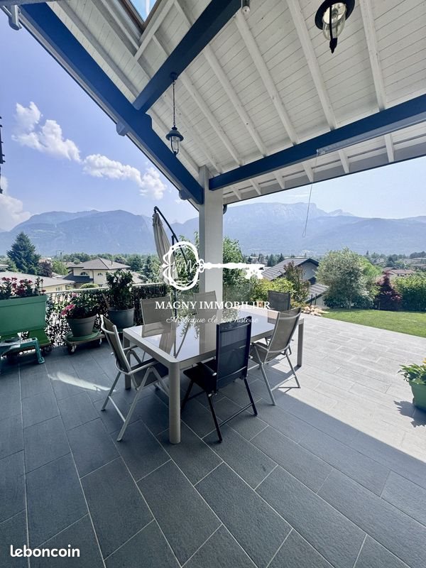 Maison à vendre, 185m², Thyez