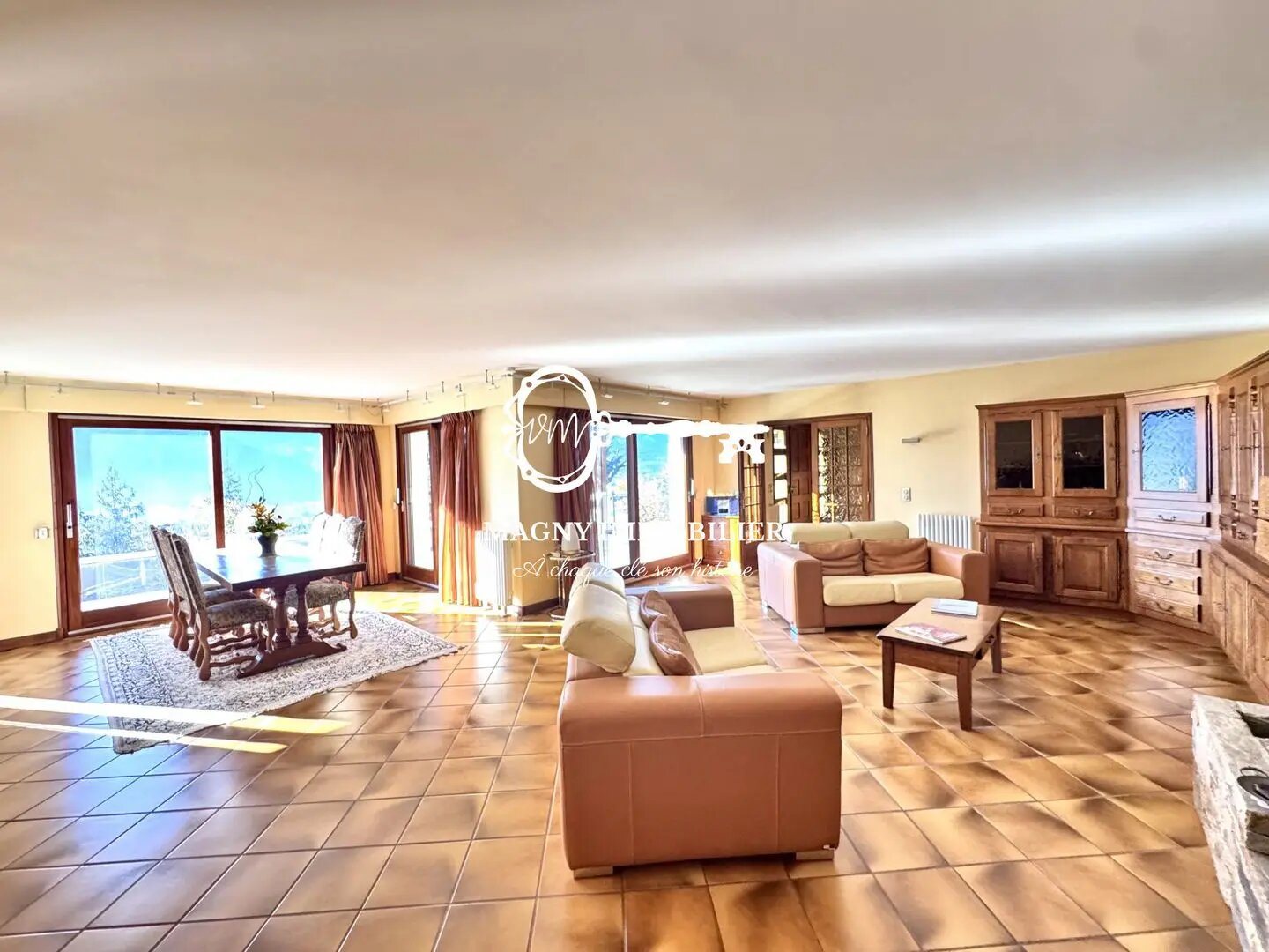 Maison à vendre, 280m², Châtillon-sur-Cluses