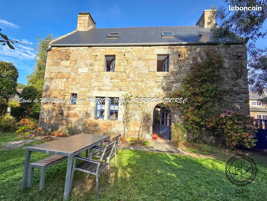 Maison à vendre, 77m², Trélévern