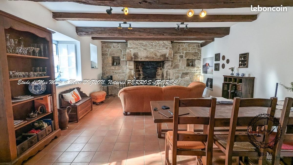 Maison à vendre, 77m², Trélévern