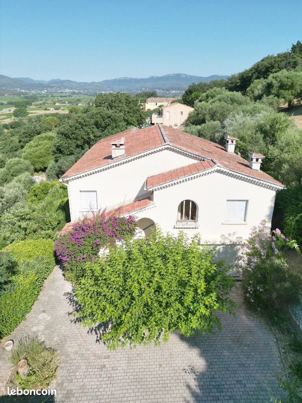 Maison à vendre, 185m², Pierrefeu-du-Var