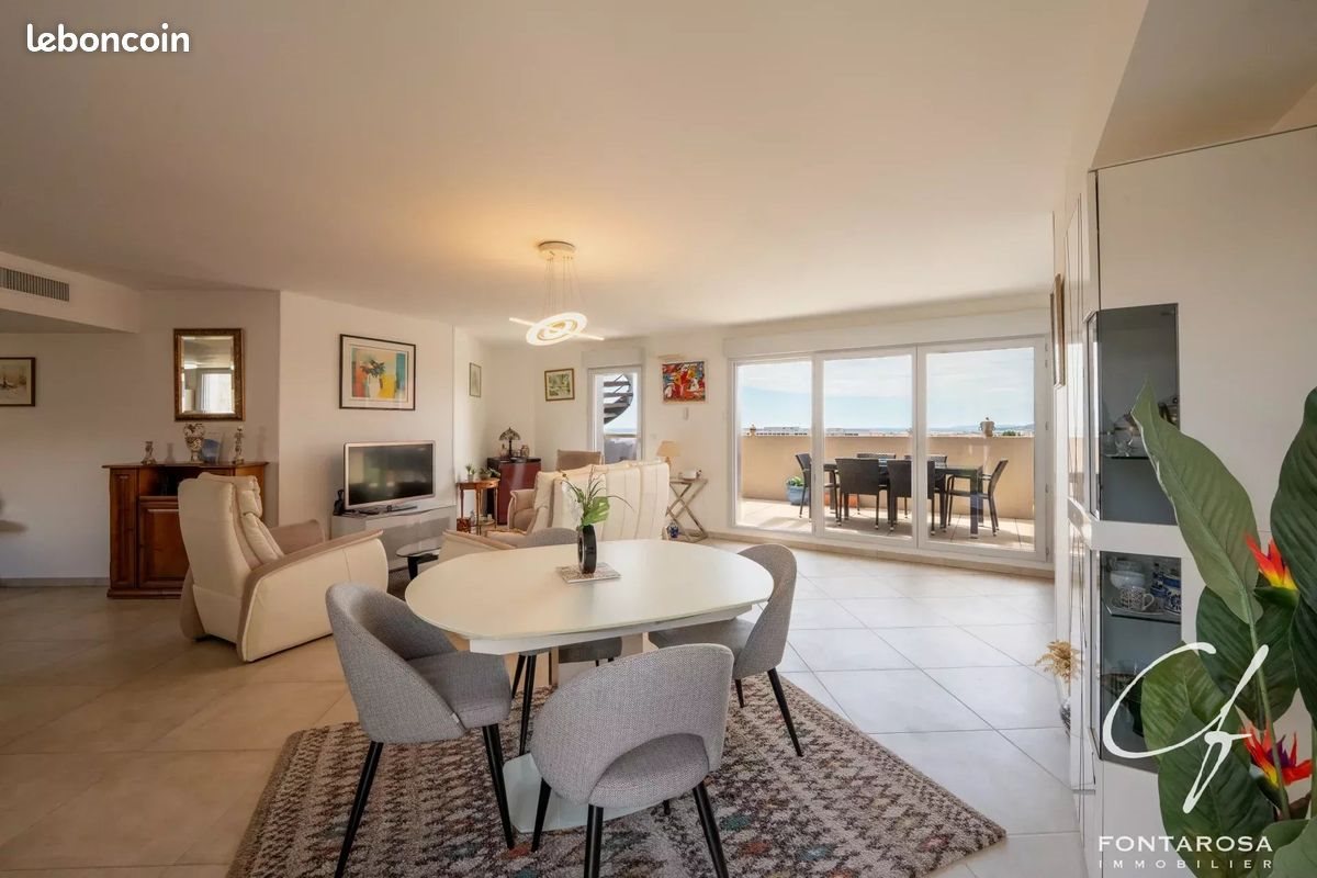 Appartement à vendre, 113m², Fréjus