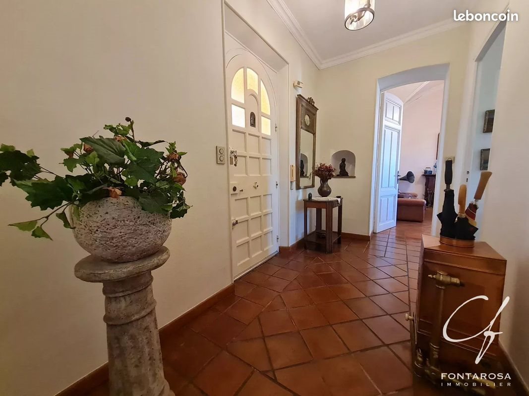 Maison à vendre, 162m², Saint-Raphaël