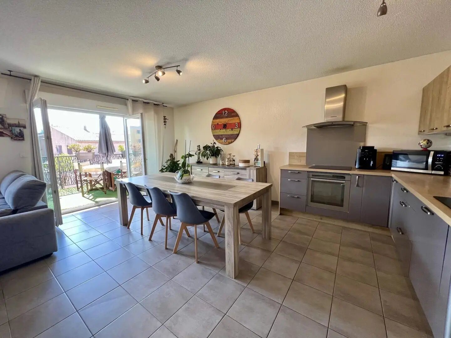 Appartement à vendre, 77m², Fréjus