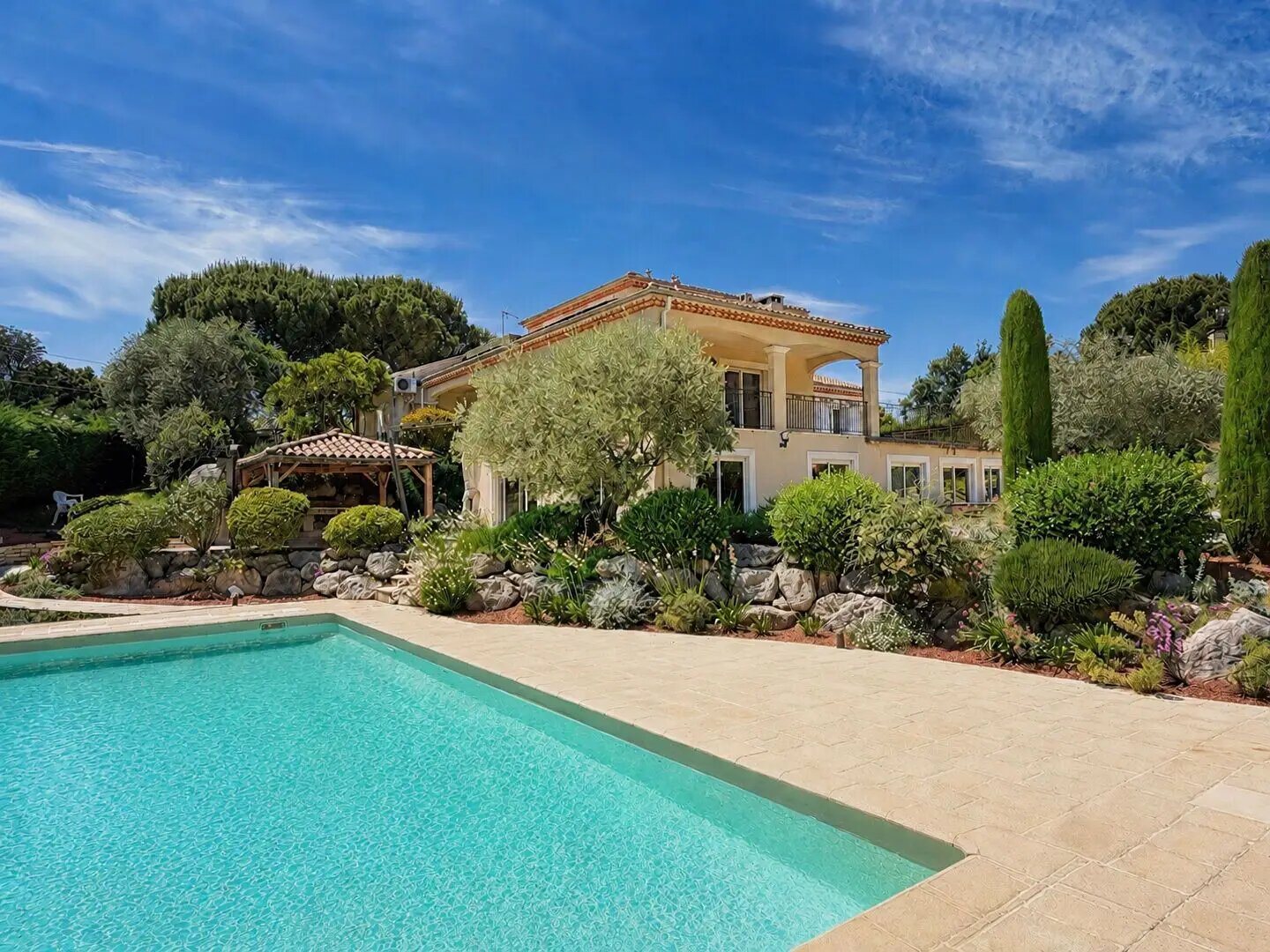 Maison à vendre, 358m², Chatuzange-le-Goubet