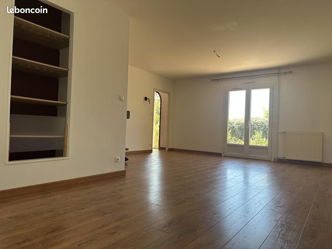 Maison à louer, 135m², Buxerolles