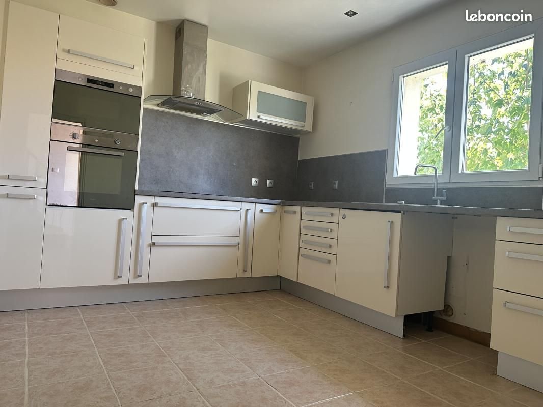 Maison à louer, 135m², Buxerolles