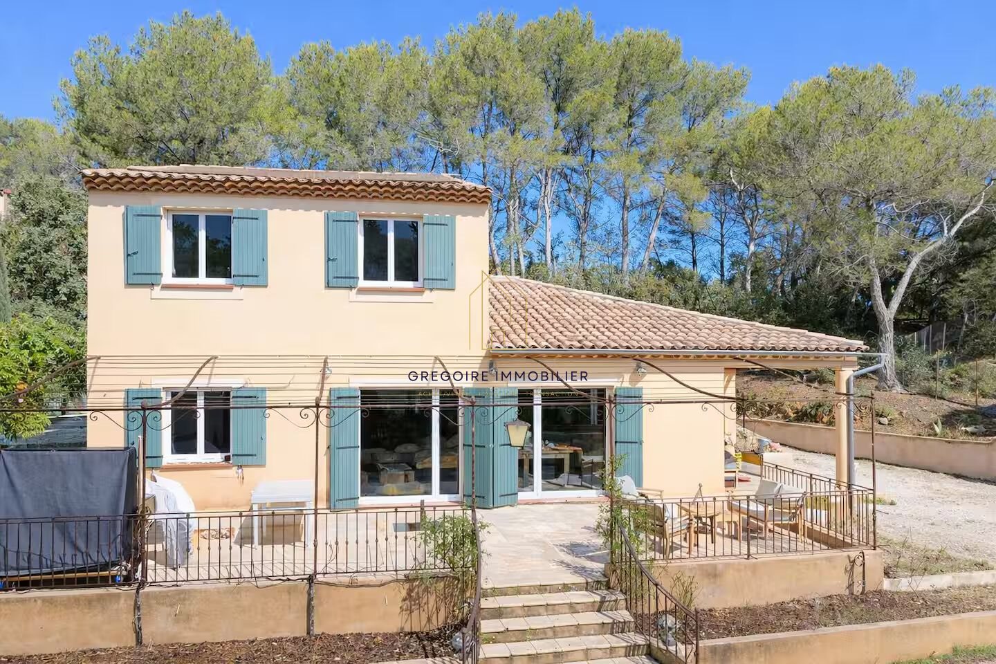 Maison à vendre, 255m², La Bastidonne
