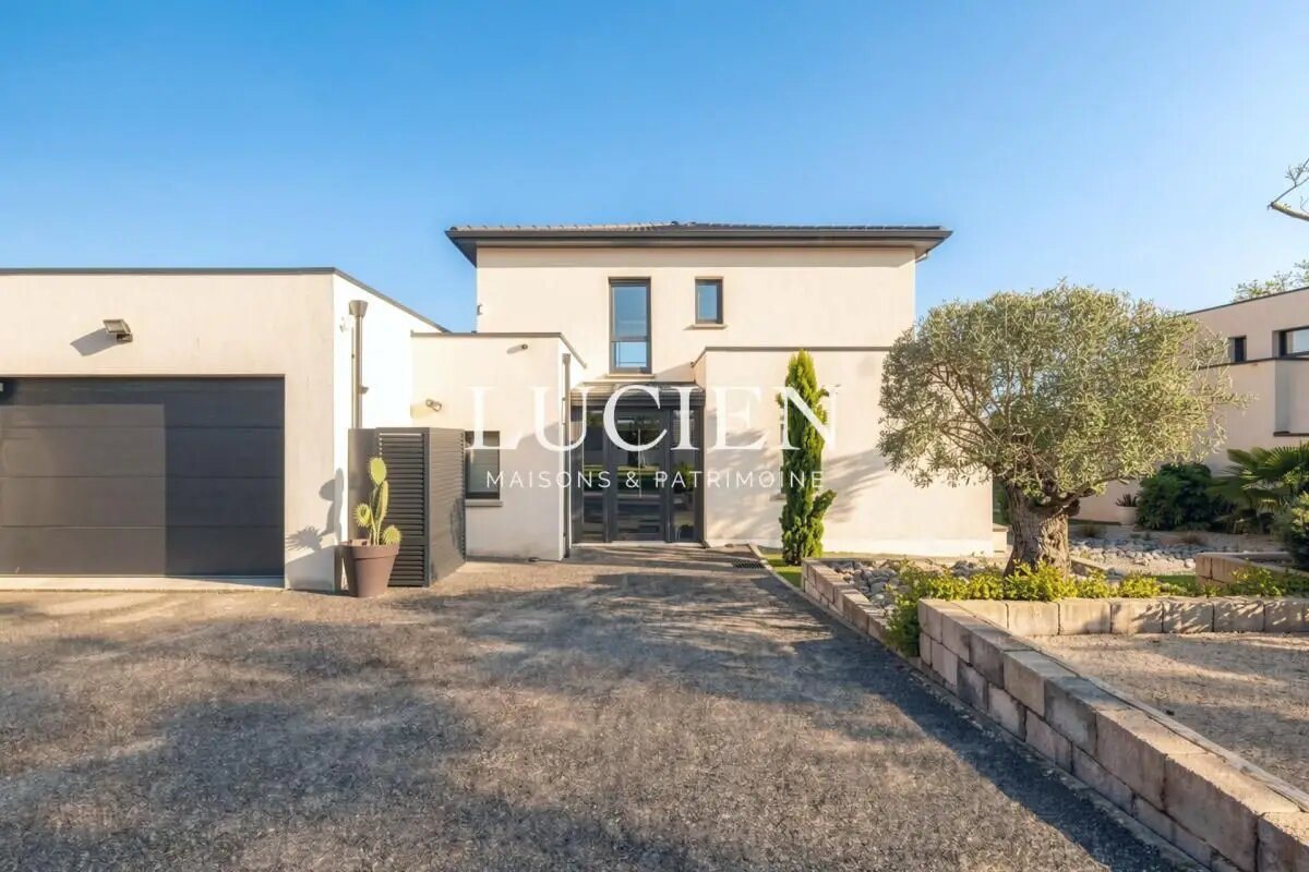 Maison à vendre, 163m², Saint-Genis-les-Ollières