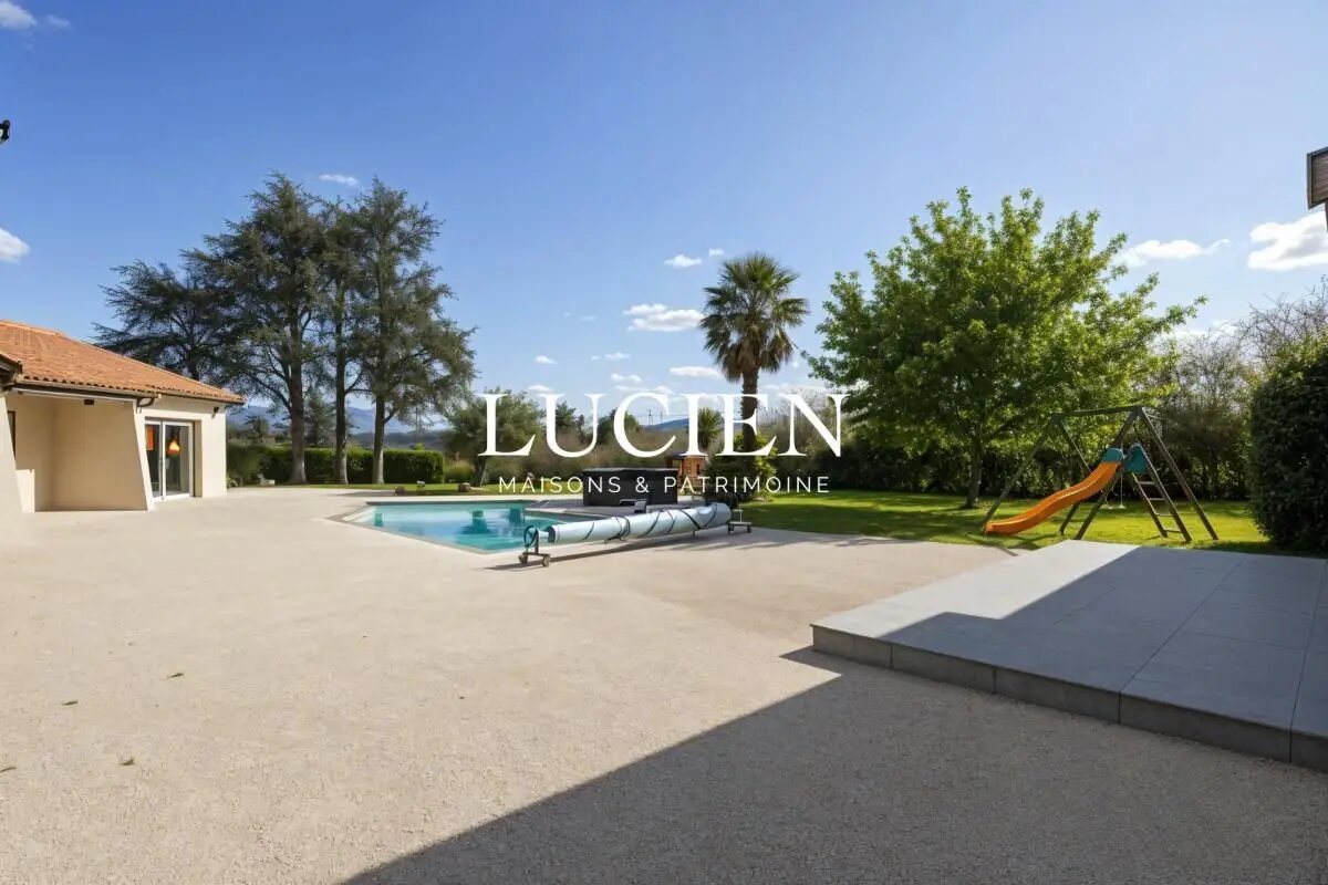 Maison à vendre, 248m², Dommartin