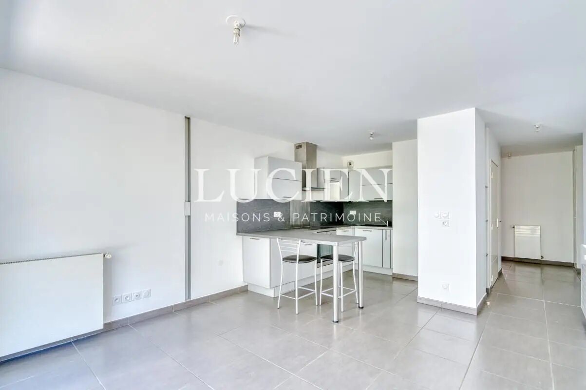 Appartement à vendre, 57m², Écully