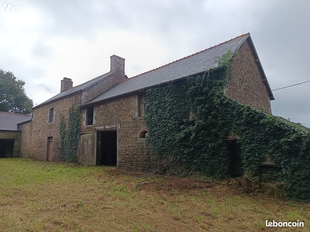 Maison à vendre, 230m², Saint-Georges-de-Reintembault