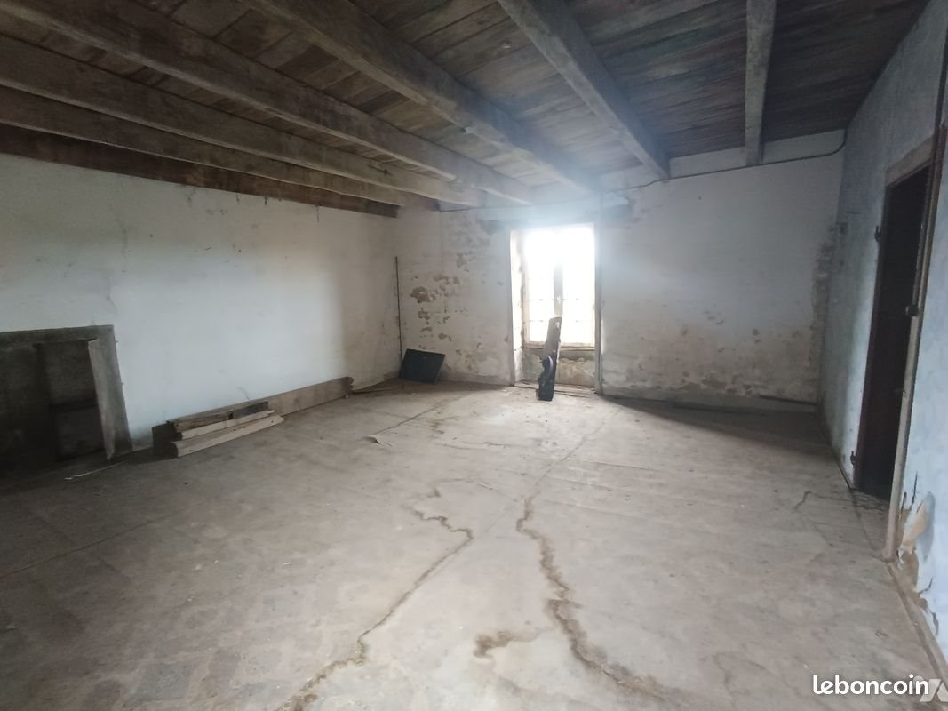 Maison à vendre, 230m², Saint-Georges-de-Reintembault