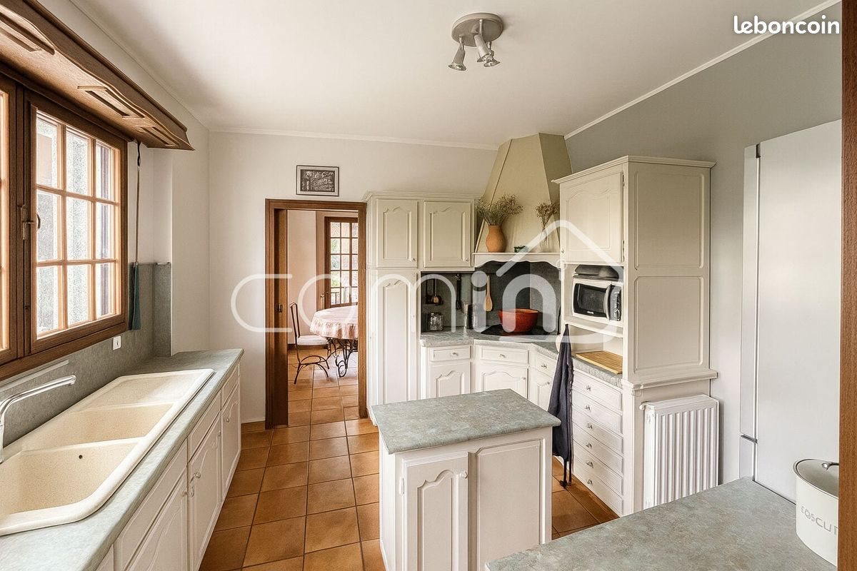 Maison à vendre, 230m², Saint-Jean-de-Thouars
