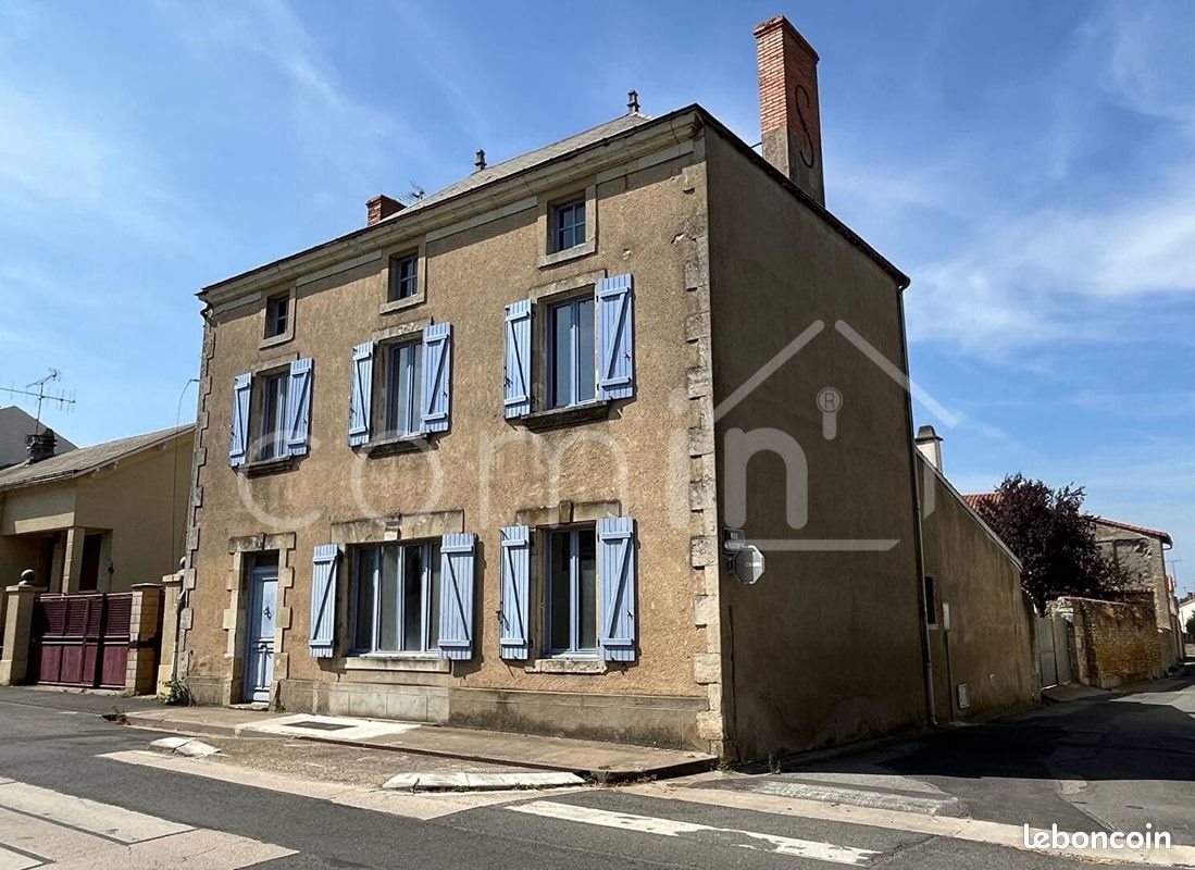 Maison à vendre, 151m², Airvault