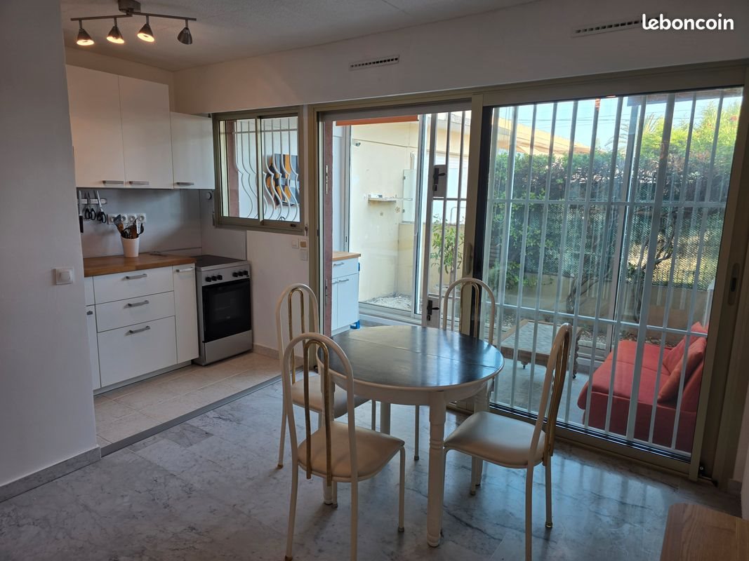 Appartement à louer, 28m², Vallauris