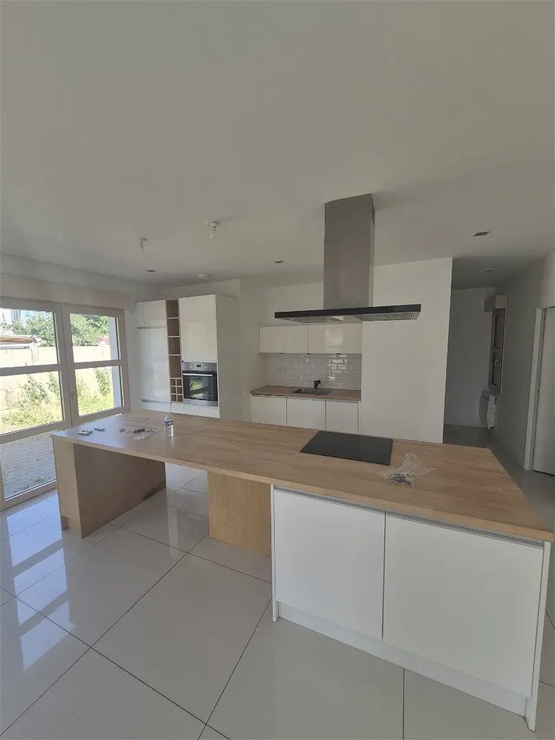 Maison à louer, 81m², Hornaing