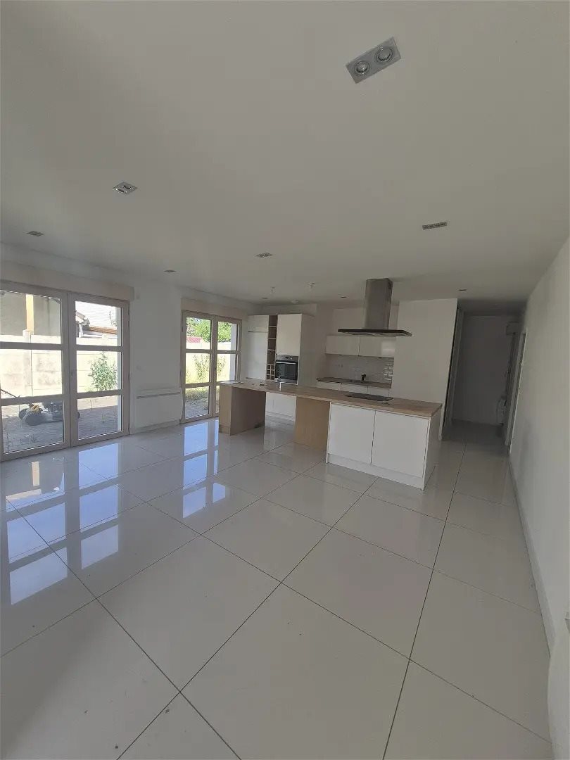 Maison à louer, 81m², Hornaing