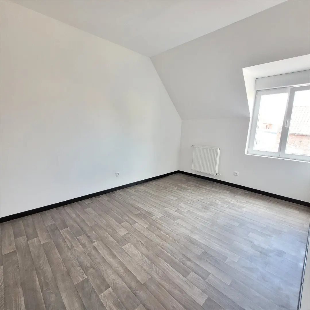 Maison à louer, 58m², Lécluse