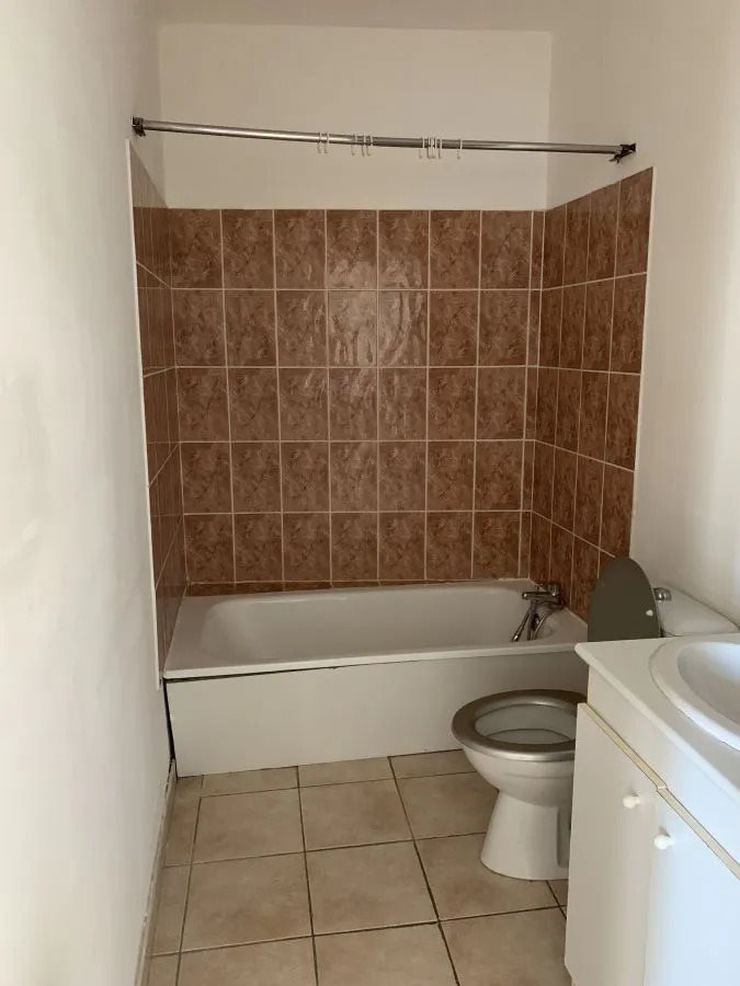 Appartement à louer, 34m², Nîmes