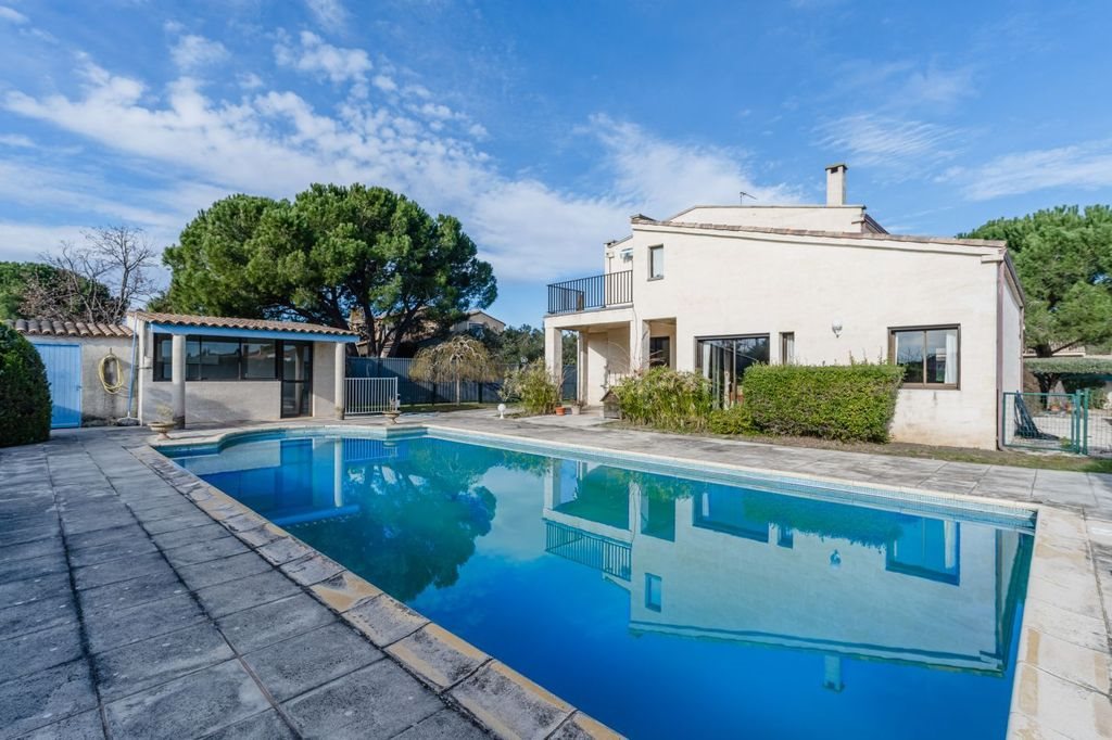 Maison à vendre, 185m², Bessan