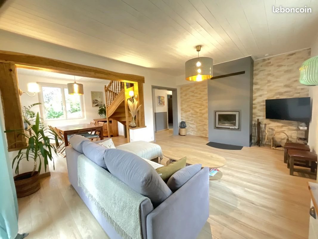 Maison à louer, 145m², Dénat