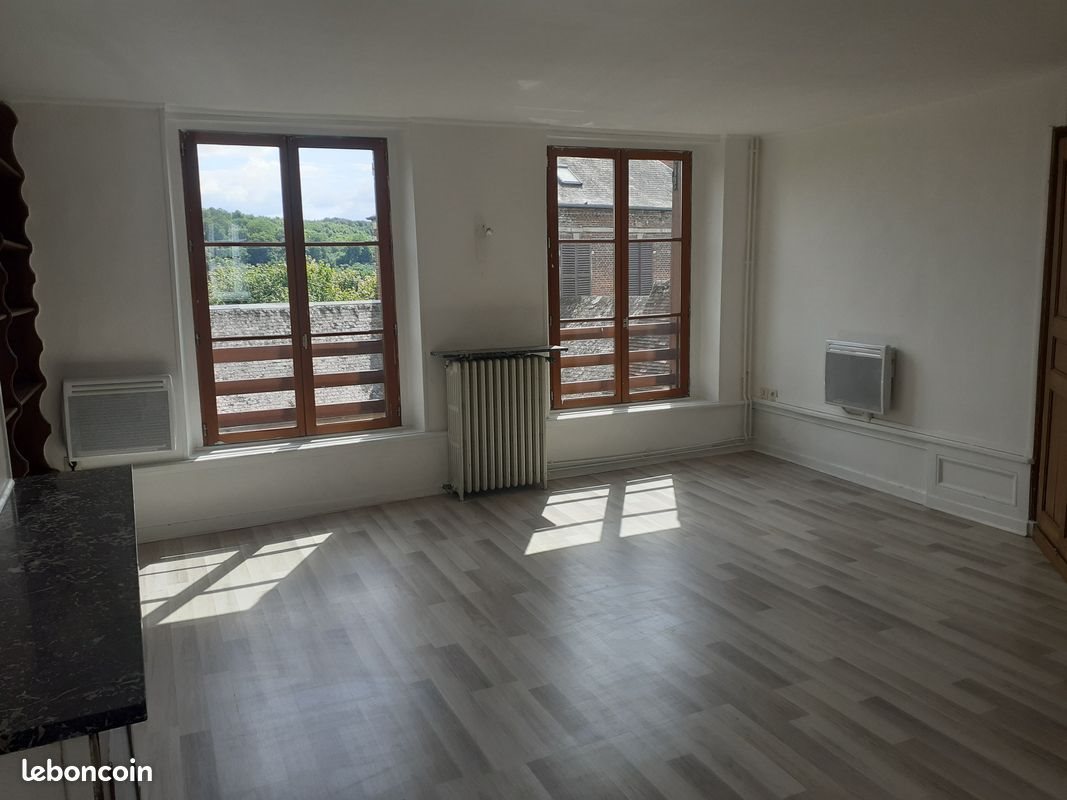 Appartement à louer, 72m², Songeons