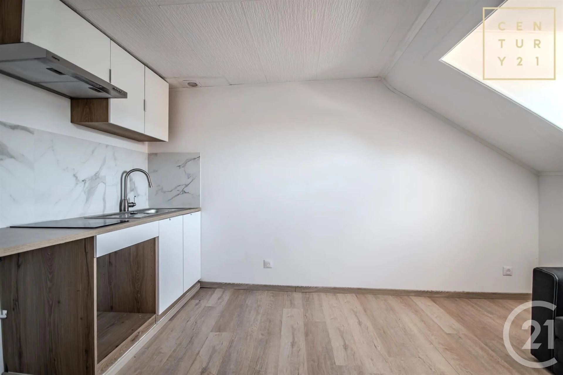 Appartement à louer, 15m², Hautmont