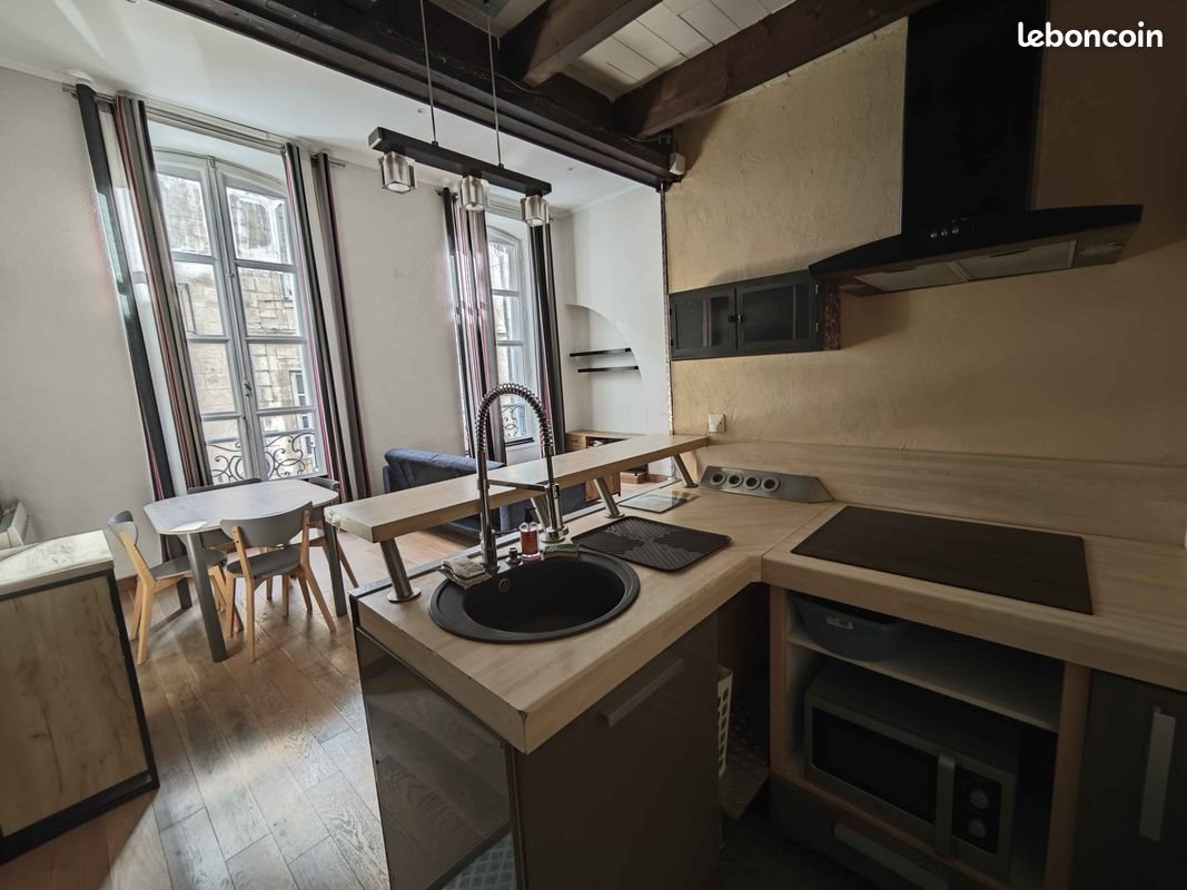 Appartement à louer, 46m², Bordeaux